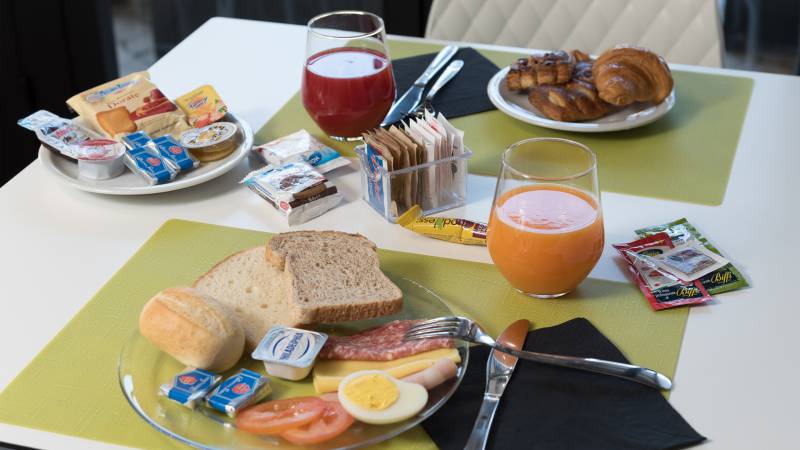 Hotel-Boomerang-Rome-petit-dejeneur-new-1